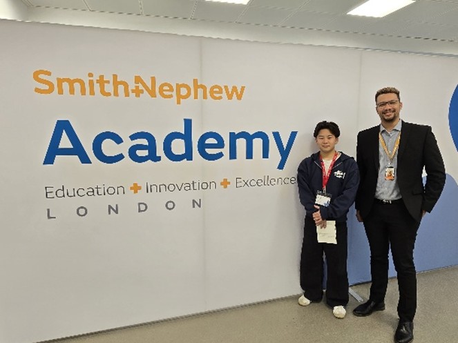 UK ワトフォード オフィスにて