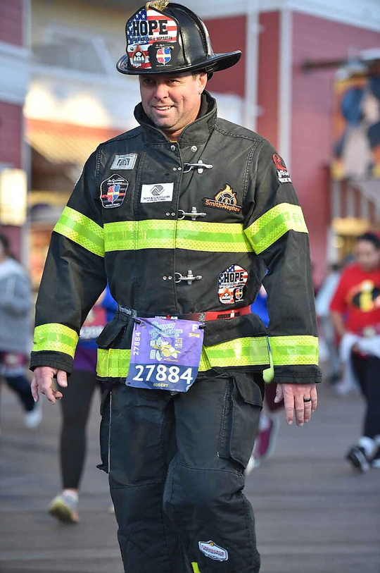 1643893744_ROB SOLO IN RACE.jpg