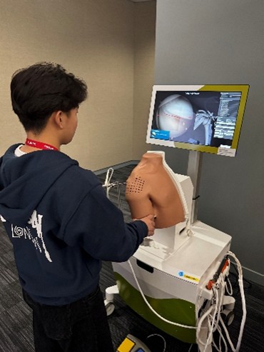 医療機器の学習の様子